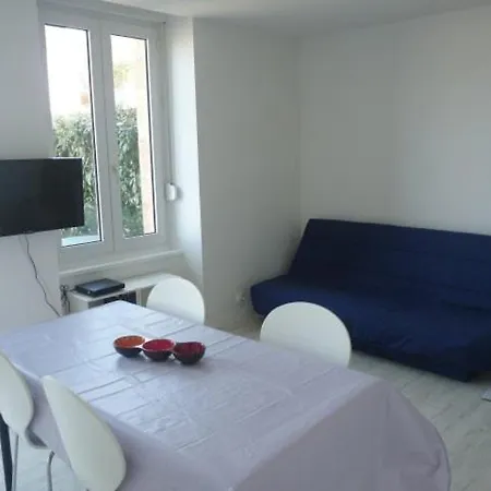 Apartment Avec Wifi Gratuit, Proche De Trestraou - Ref 859